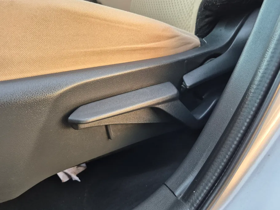 تويوتا يارس Y 2023 