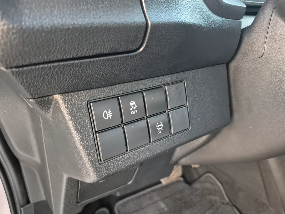 تويوتا يارس Y 2023 