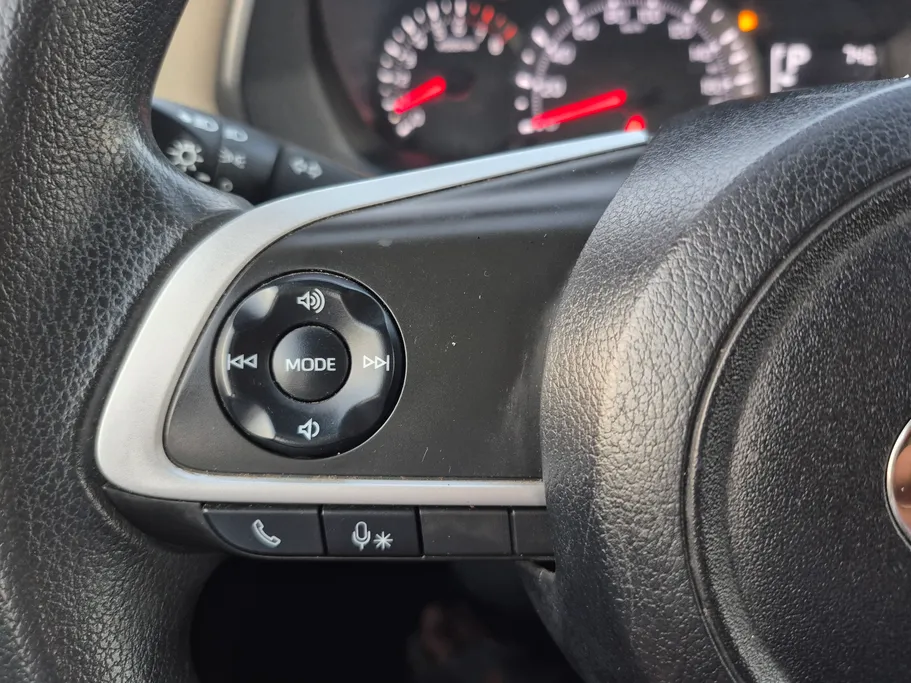 تويوتا يارس Y 2023 