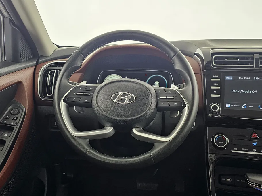 2023 Hyundai Creta Comfort (Two Tone) 
