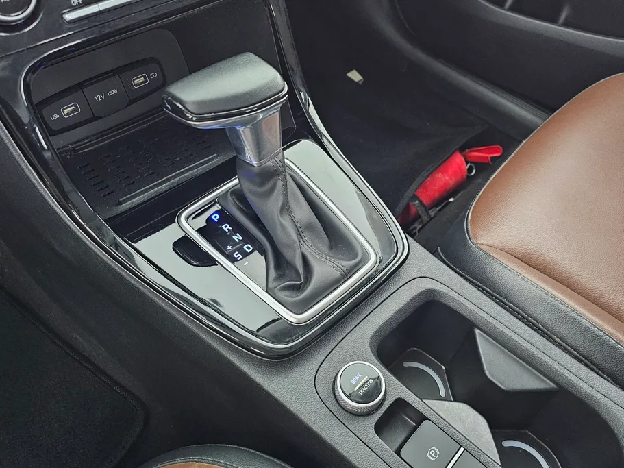 2023 Hyundai Creta Comfort (Two Tone) 