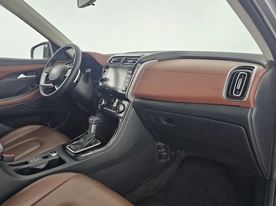 2023 Hyundai Creta Comfort (Two Tone) 