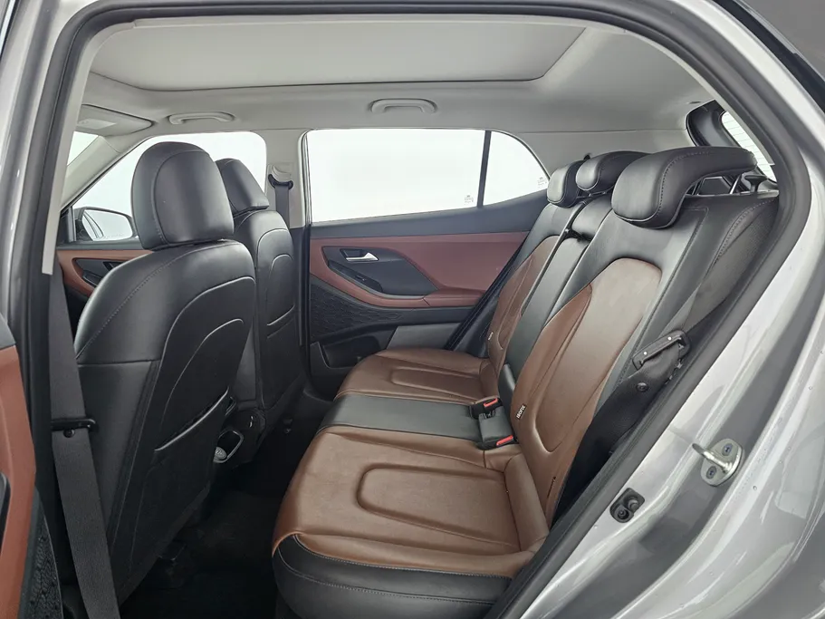 2023 Hyundai Creta Comfort (Two Tone) 