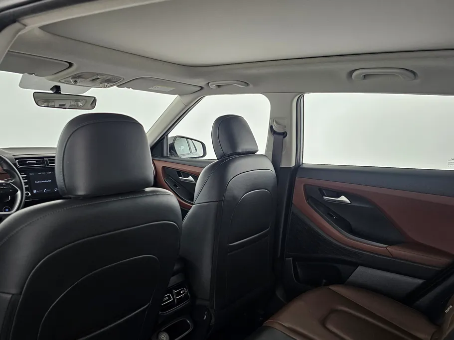 2023 Hyundai Creta Comfort (Two Tone) 