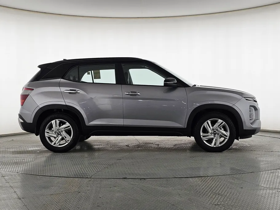 2023 Hyundai Creta Comfort (Two Tone) 