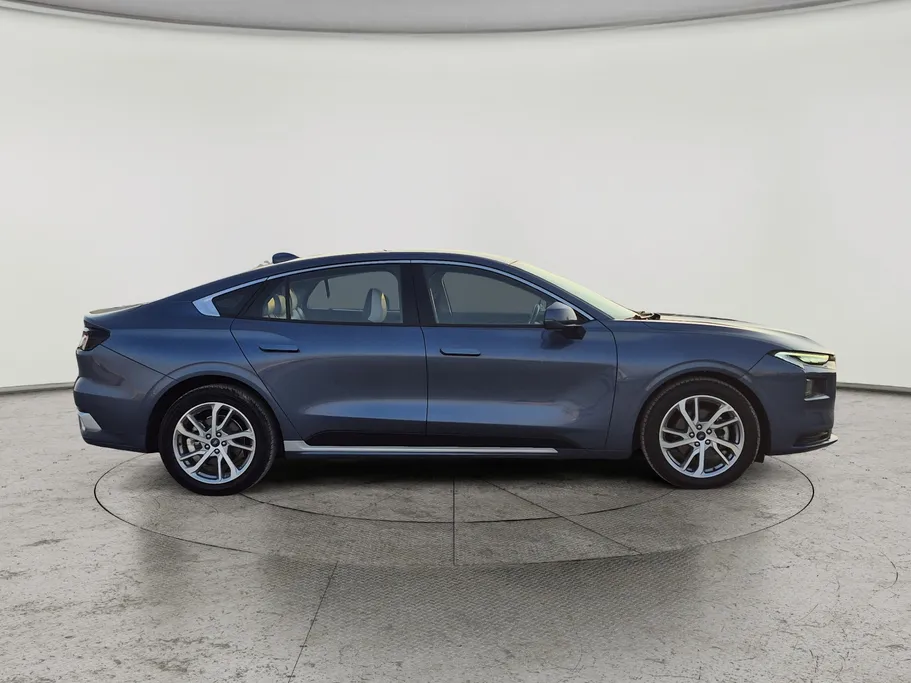 فورد تورس ترند الإصدار الجديد 2023 