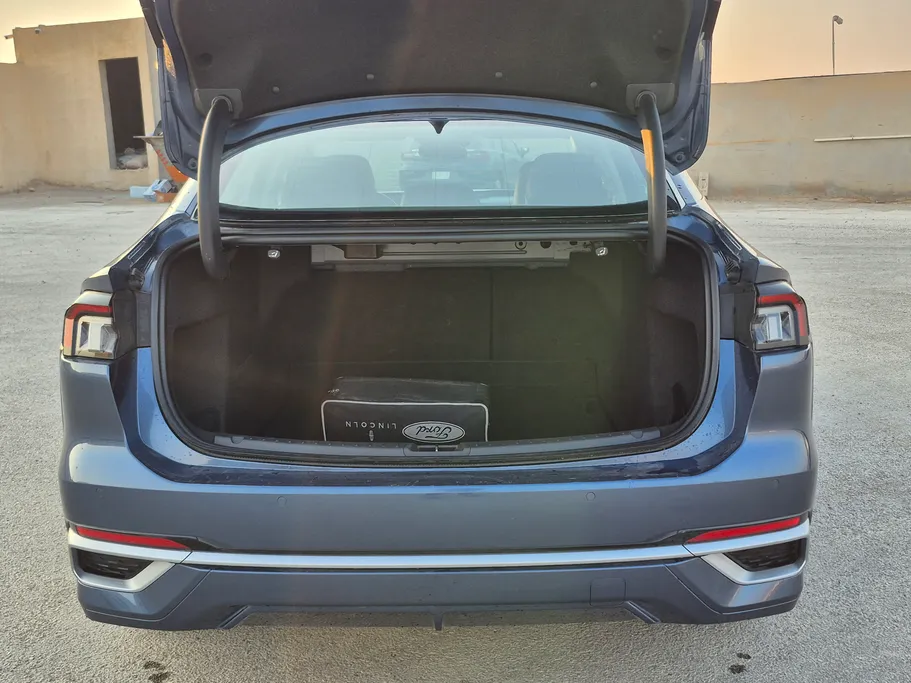 فورد تورس ترند الإصدار الجديد 2023 