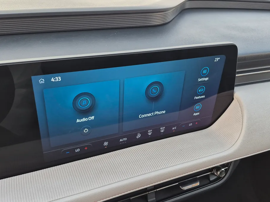 فورد تورس ترند الإصدار الجديد 2023 