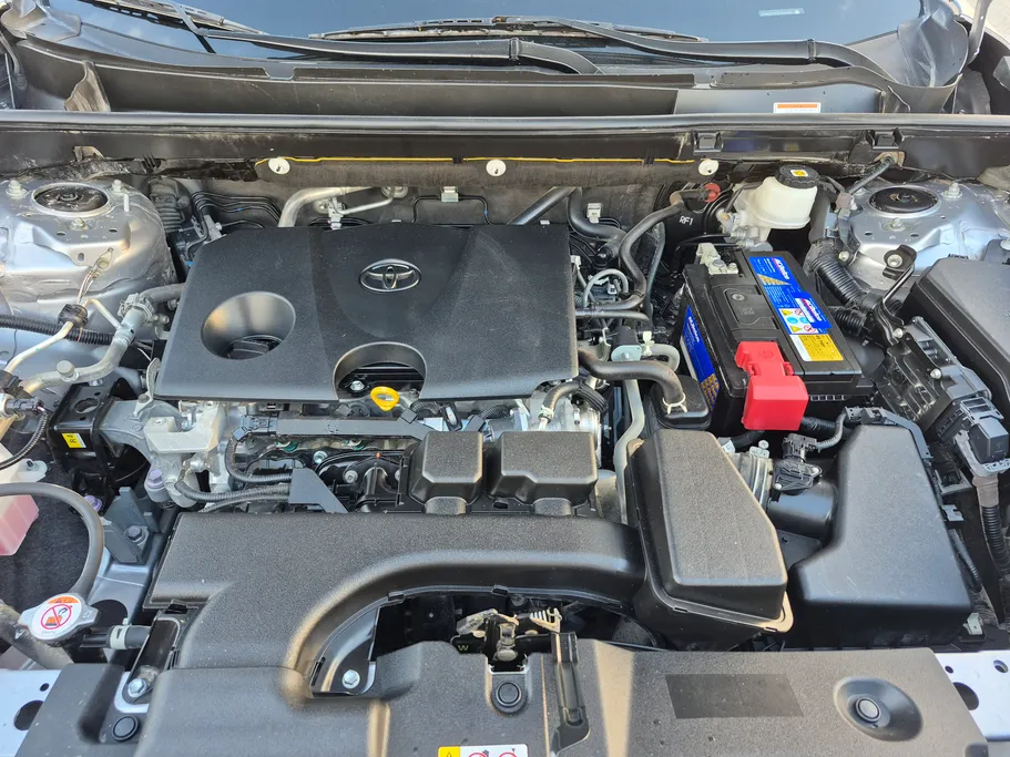 تويوتا راف فور LE 2023 