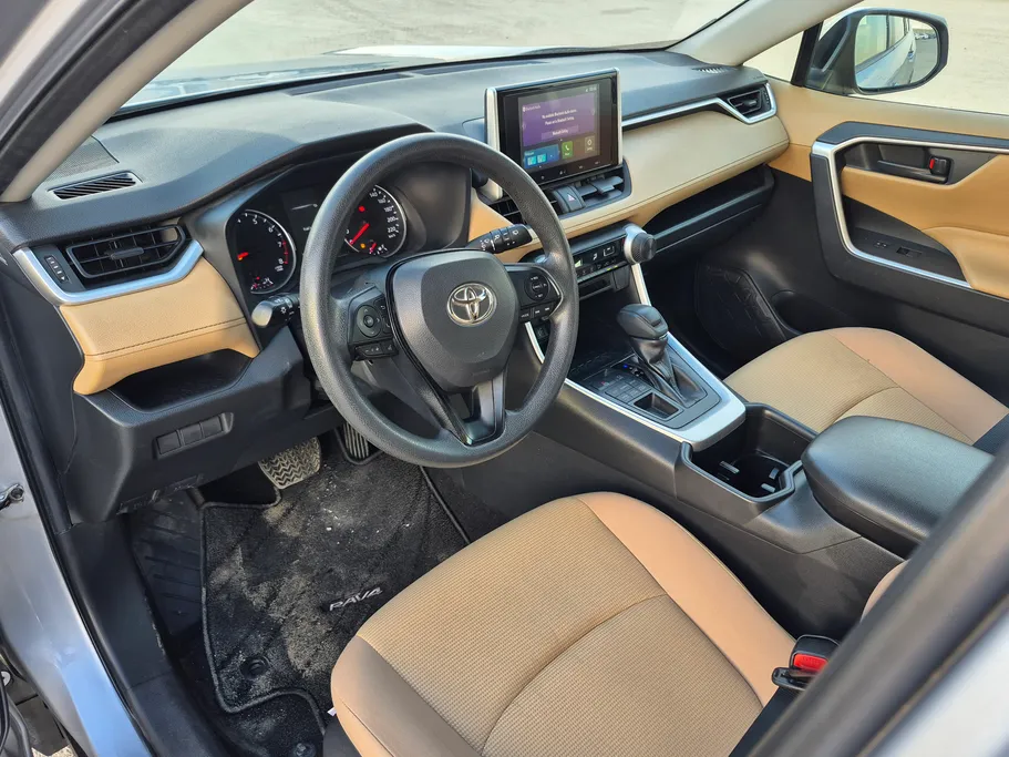 تويوتا راف فور LE 2023 