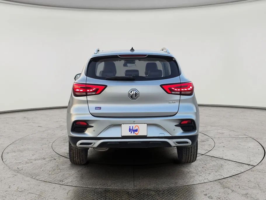 2023 MG ZS LUX 