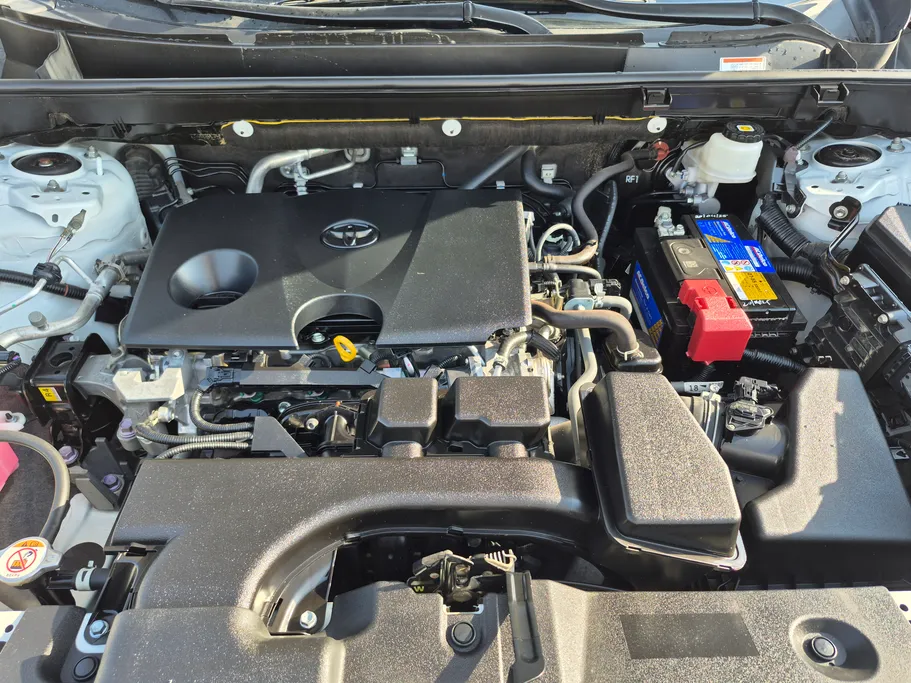 تويوتا راف فور LE 2023 