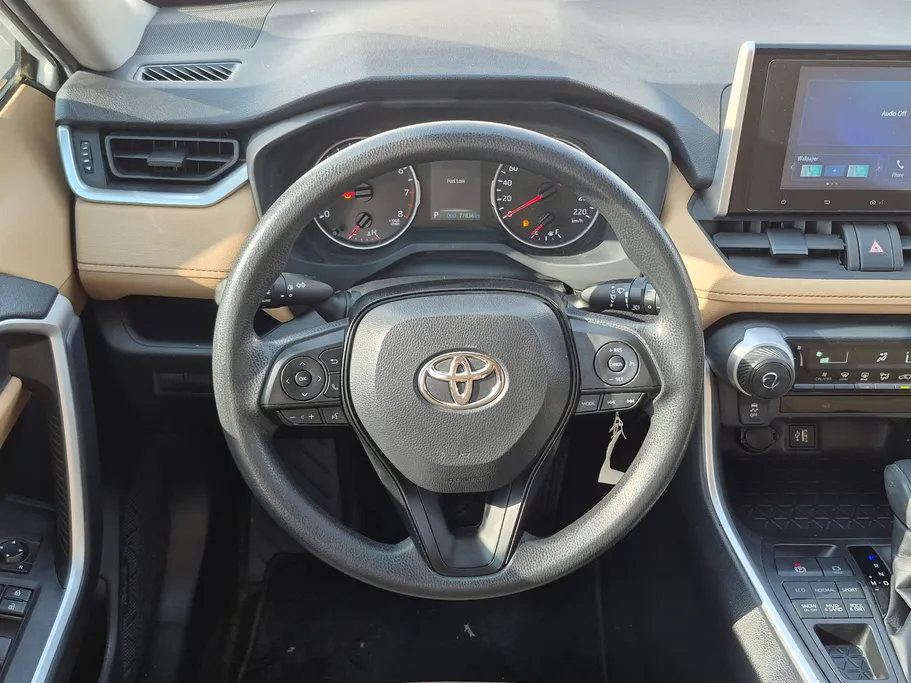 تويوتا راف فور LE 2023 