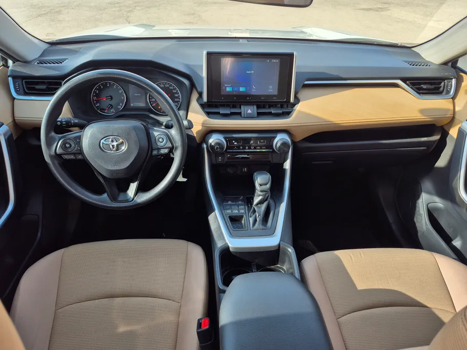 تويوتا راف فور LE 2023 