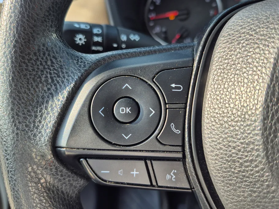 تويوتا راف فور LE 2023 