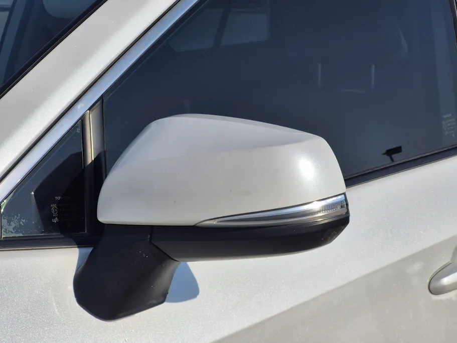 تويوتا راف فور LE 2023 