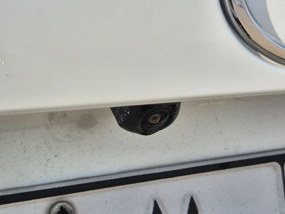 تويوتا راف فور LE 2023 