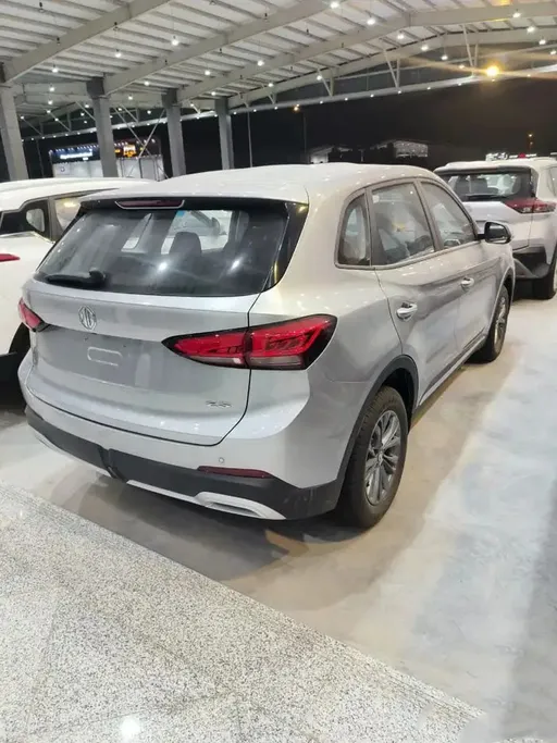 ام جي ZS STD 2025 