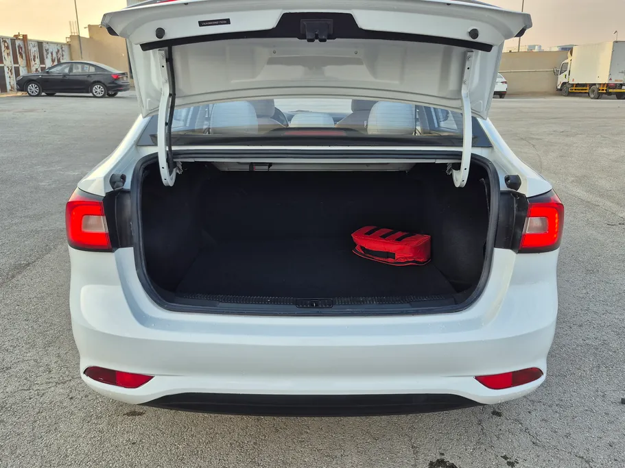 ام جي 5 STD 2022 