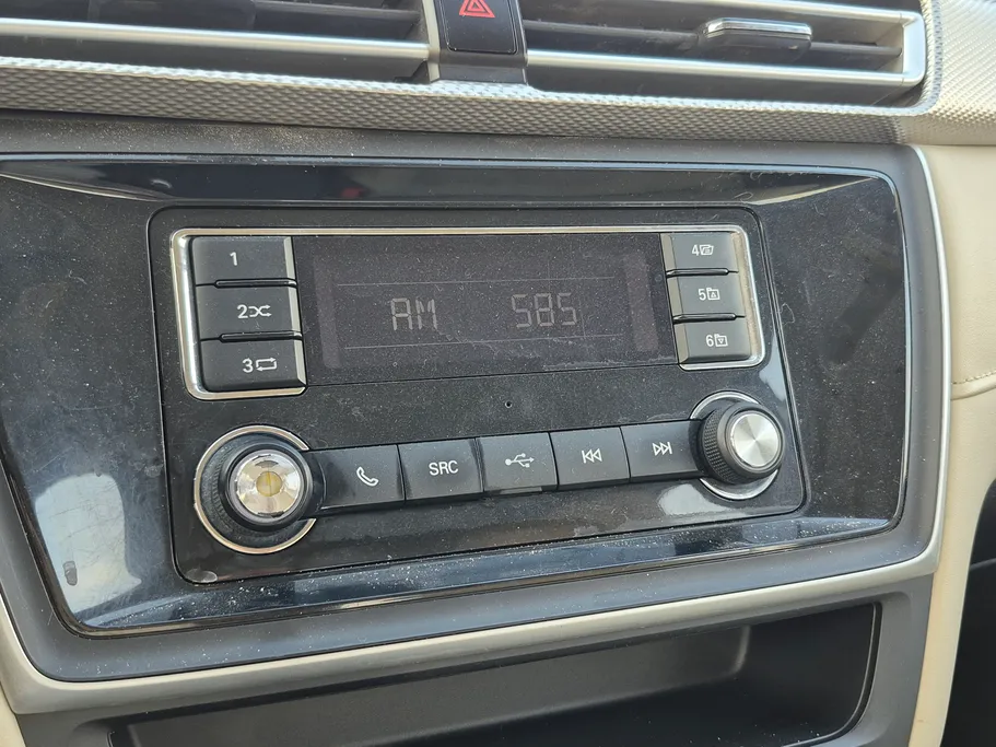 ام جي 5 STD 2022 