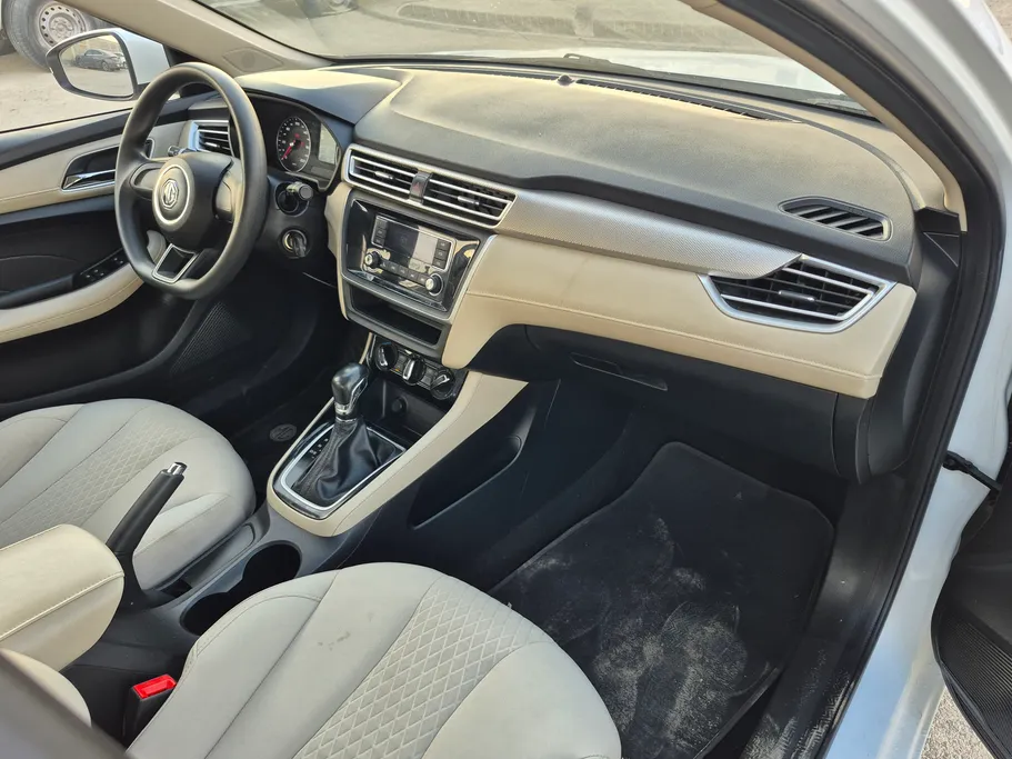 ام جي 5 STD 2022 