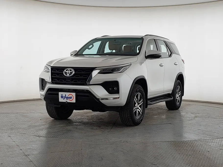 تويوتا فورتشنر VX 2023 