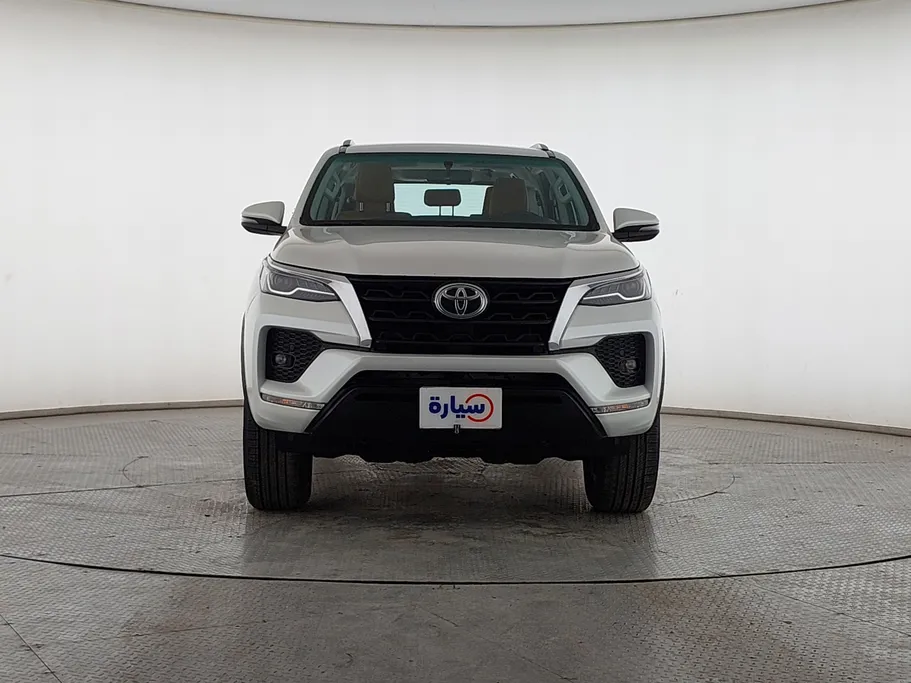 تويوتا فورتشنر VX 2023 