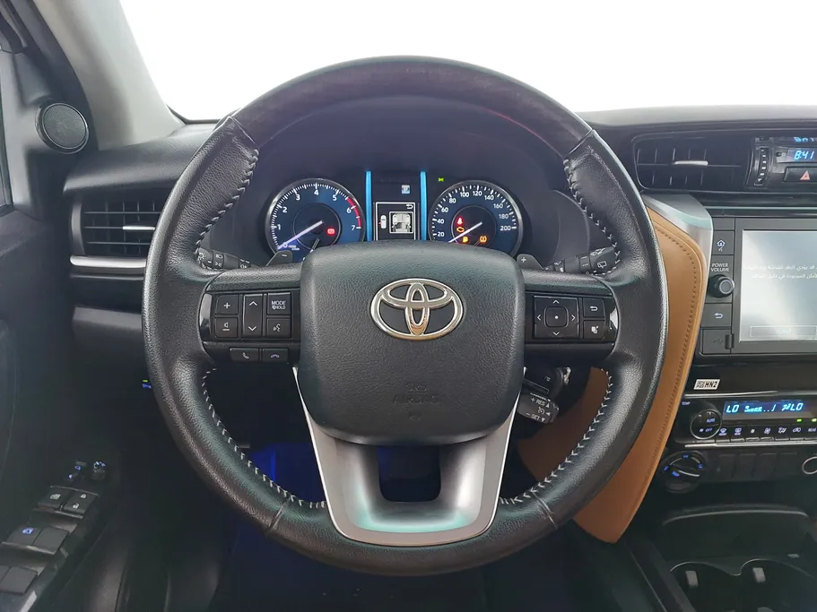 تويوتا فورتشنر VX 2023 