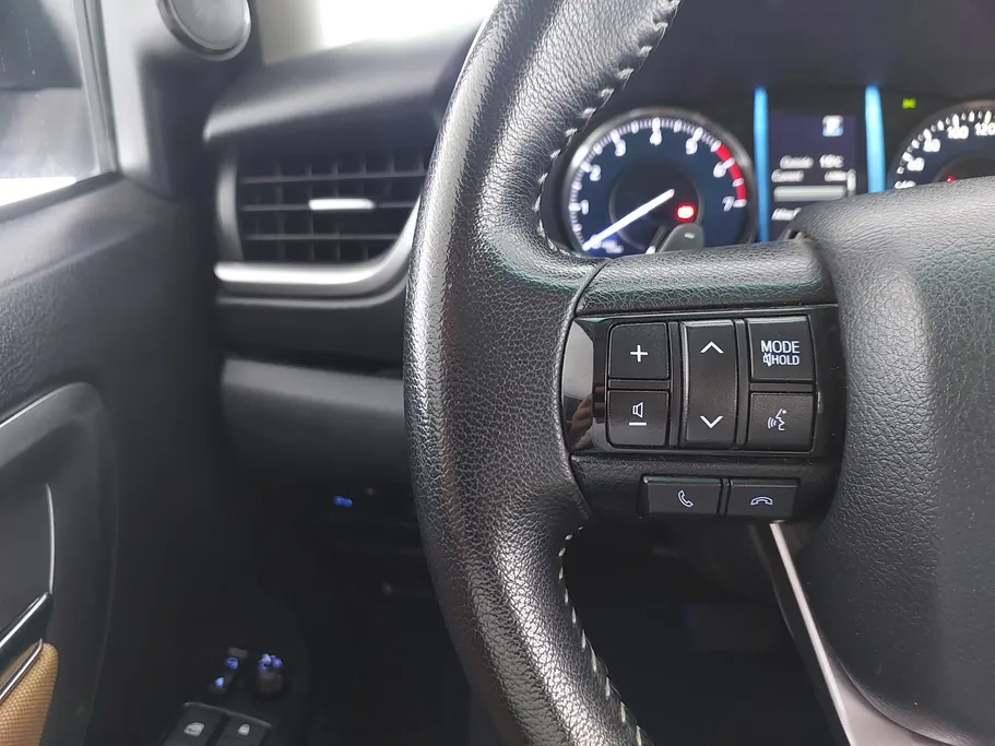 تويوتا فورتشنر VX 2023 