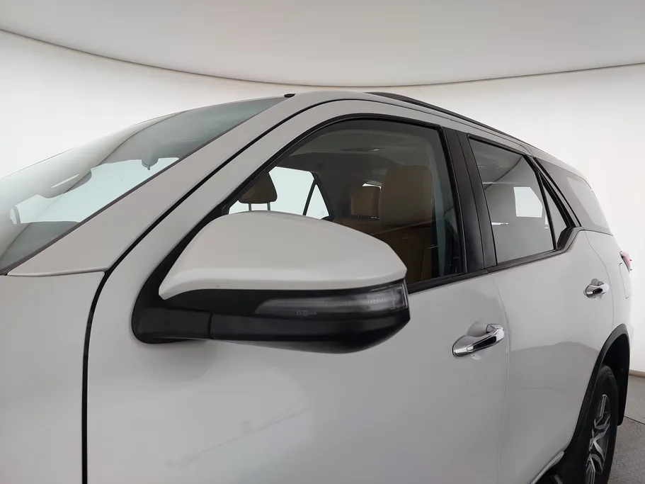 تويوتا فورتشنر VX 2023 