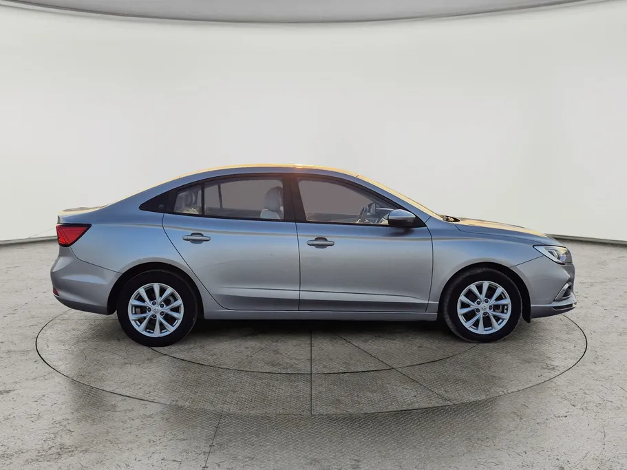 ام جي 5 STD 2022 