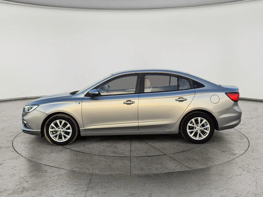 ام جي 5 STD 2022 