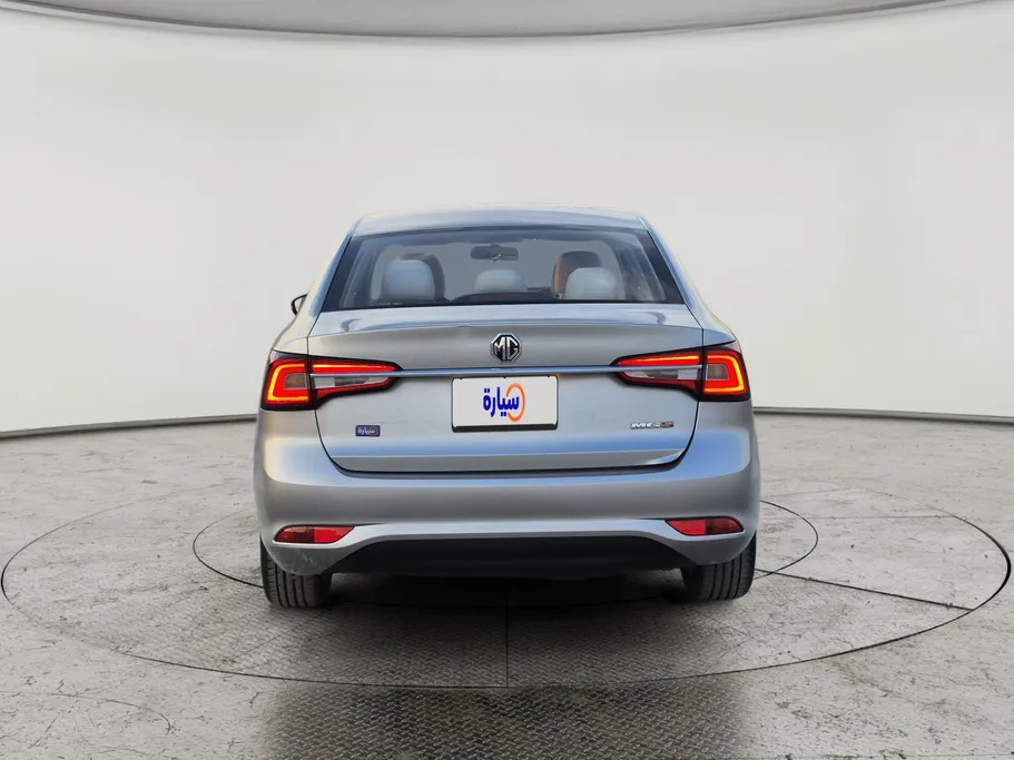 ام جي 5 STD 2022 