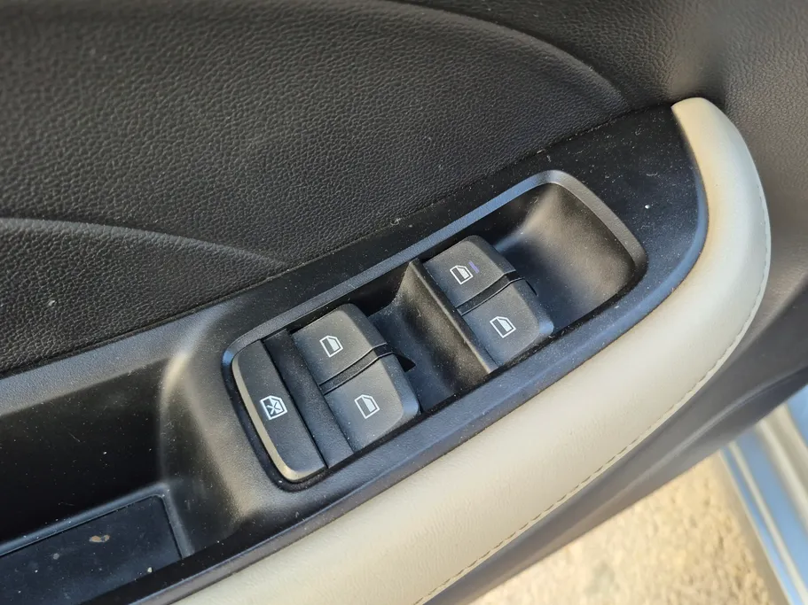 ام جي 5 STD 2022 