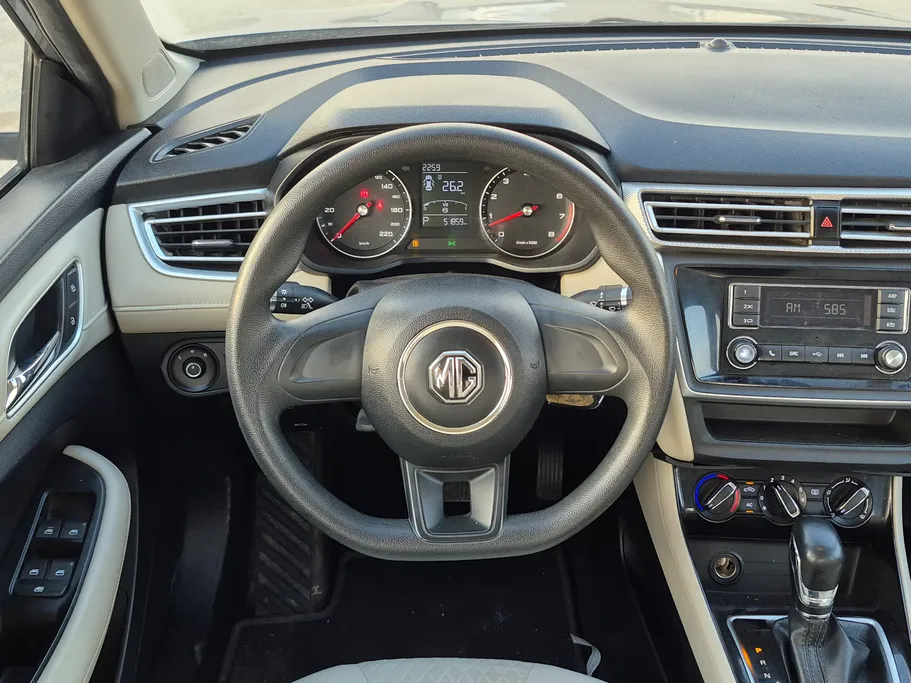 ام جي 5 STD 2022 