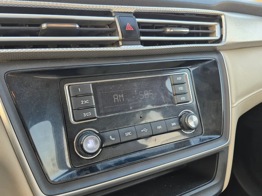 ام جي 5 STD 2022 