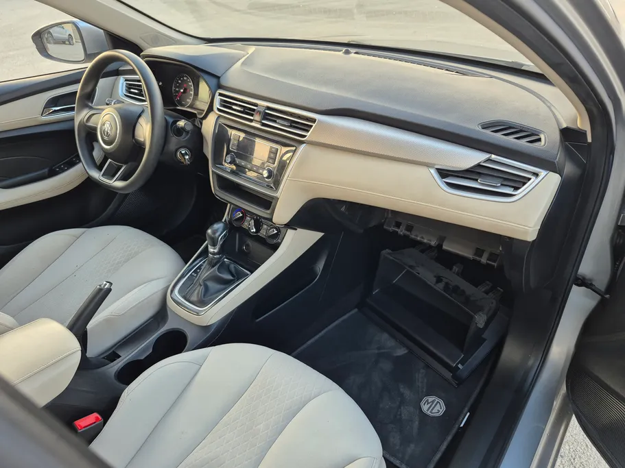 ام جي 5 STD 2022 