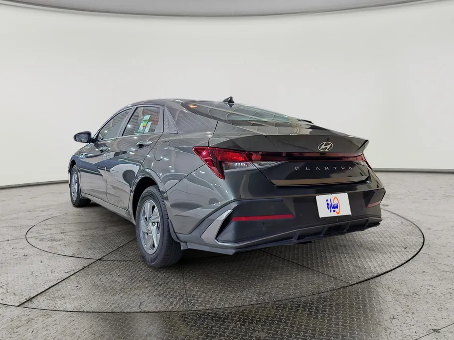 2024 Hyundai Elantra Smart 
