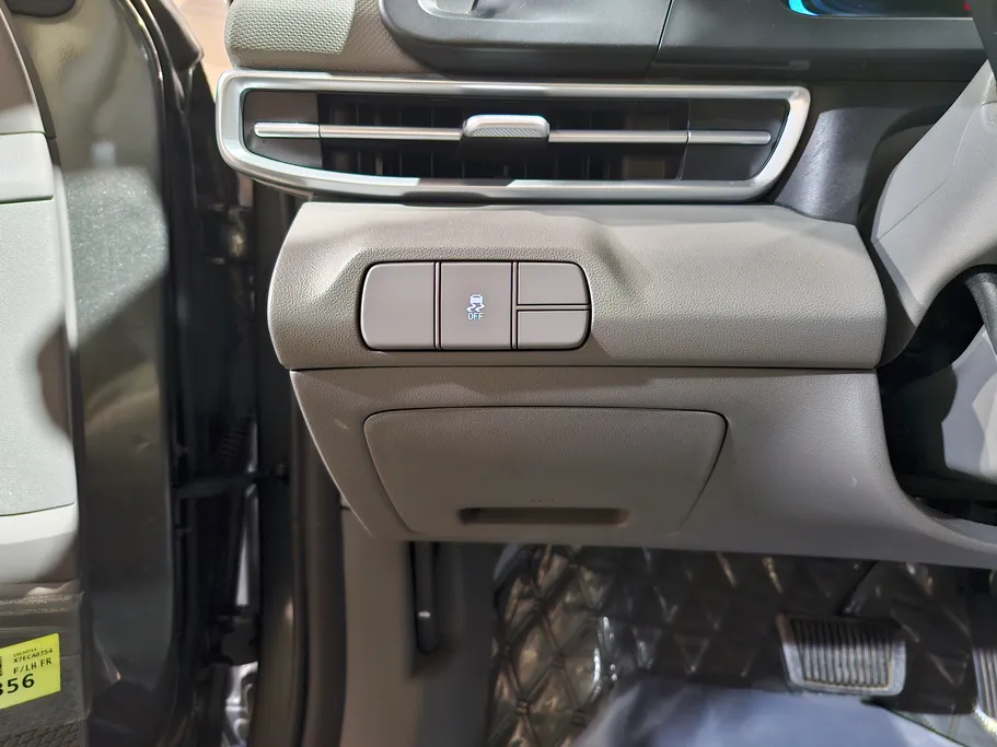 2024 Hyundai Elantra Smart 