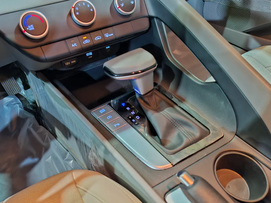 2024 Hyundai Elantra Smart 