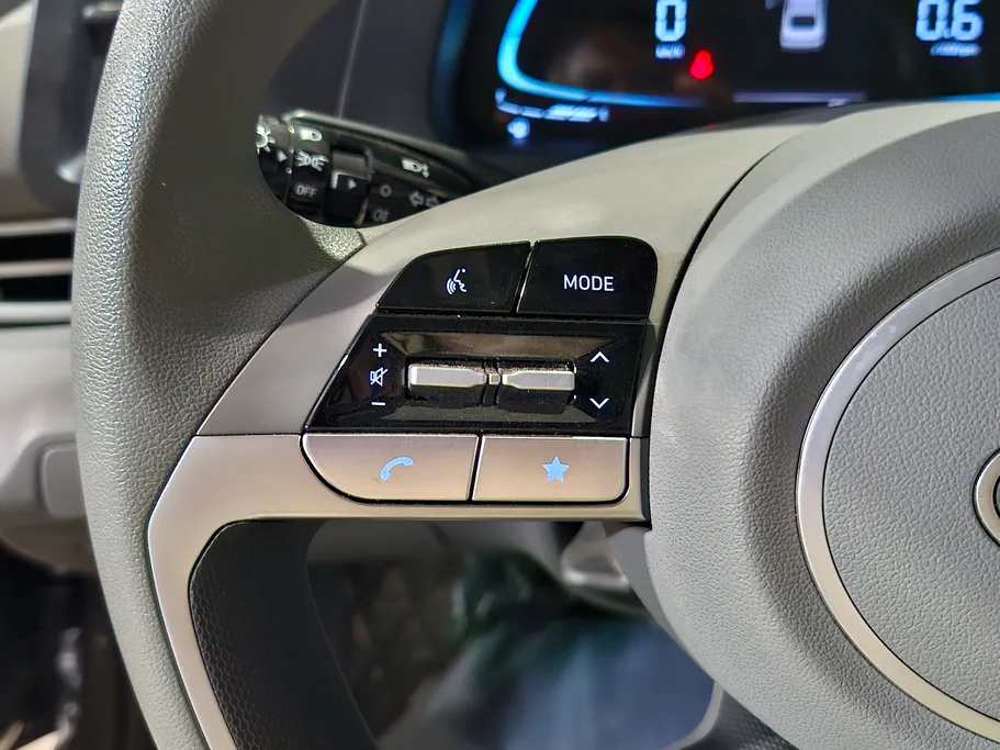 2024 Hyundai Elantra Smart 