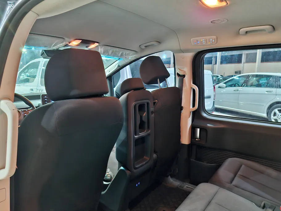 هيونداي ستاريا سمارت 11 مقاعد 2022 