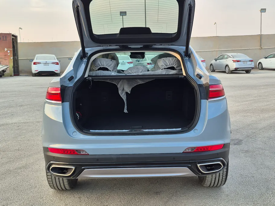 جيلي توجيلا GF 2023 