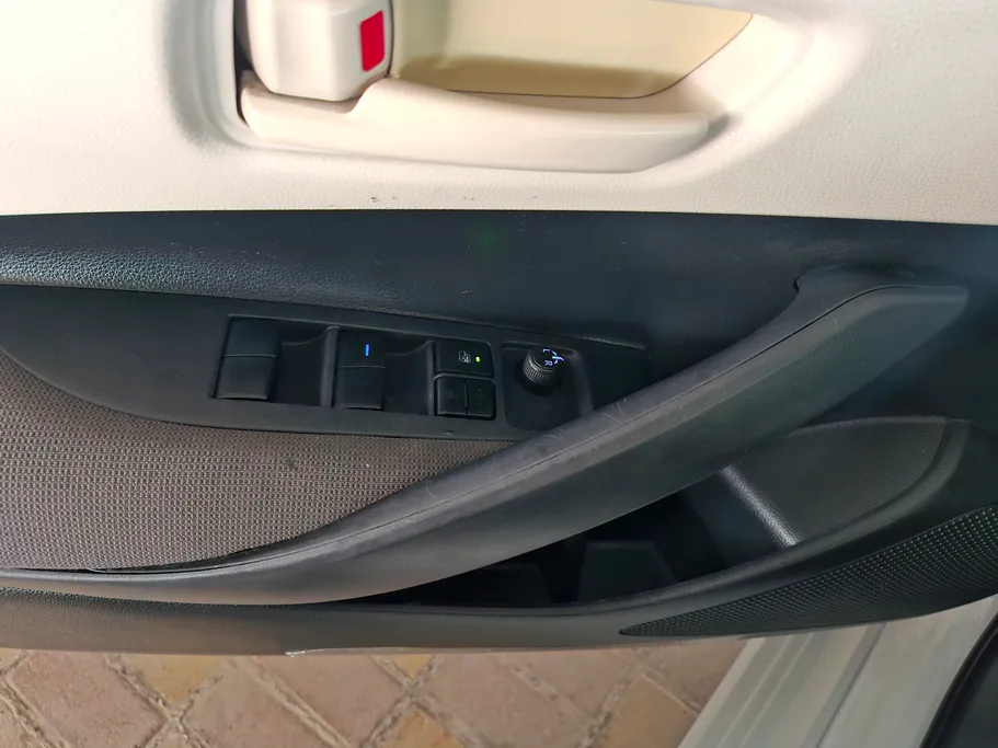 تويوتا كورولا XLI 2023 