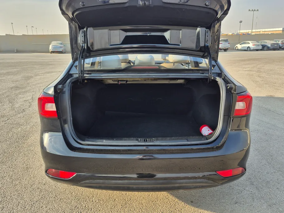 ام جي 5 STD 2022 