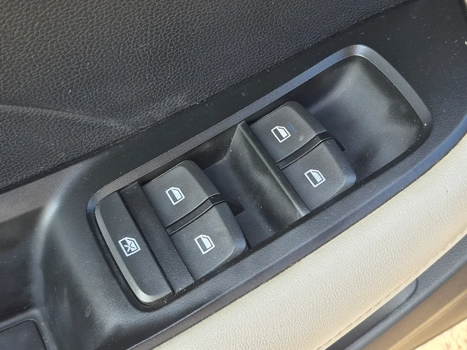 ام جي 5 STD 2022 