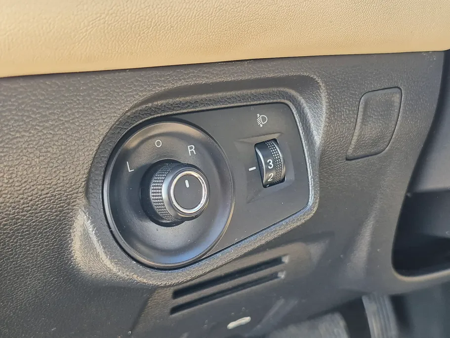 ام جي 5 STD 2022 