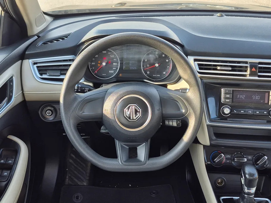 ام جي 5 STD 2022 