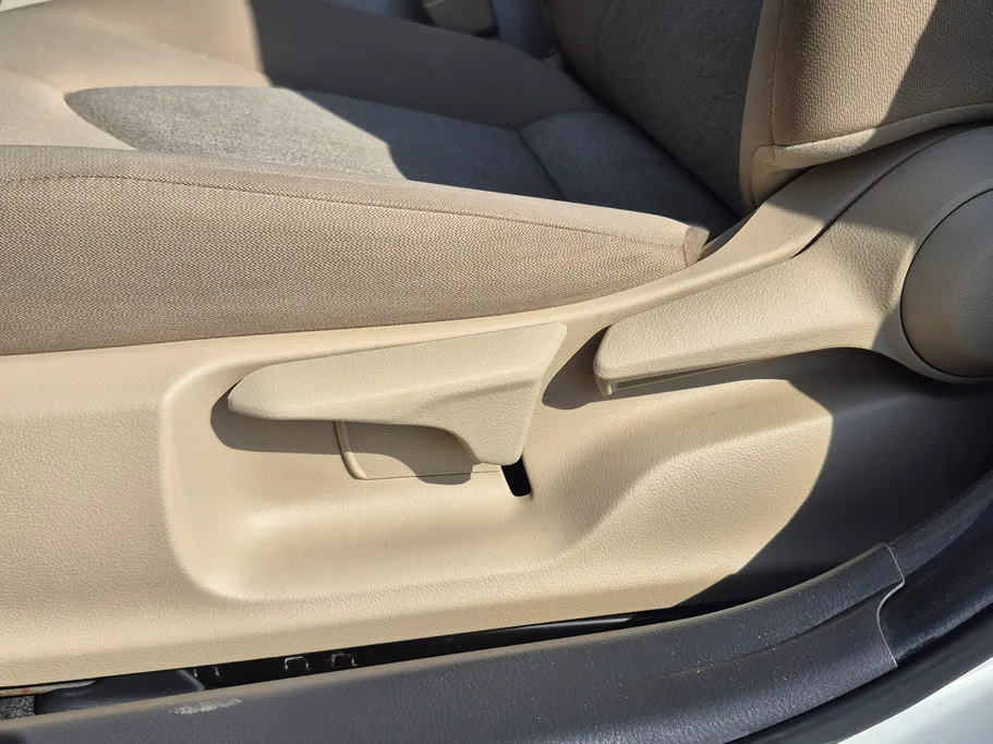 تويوتا كامري LE 2022 