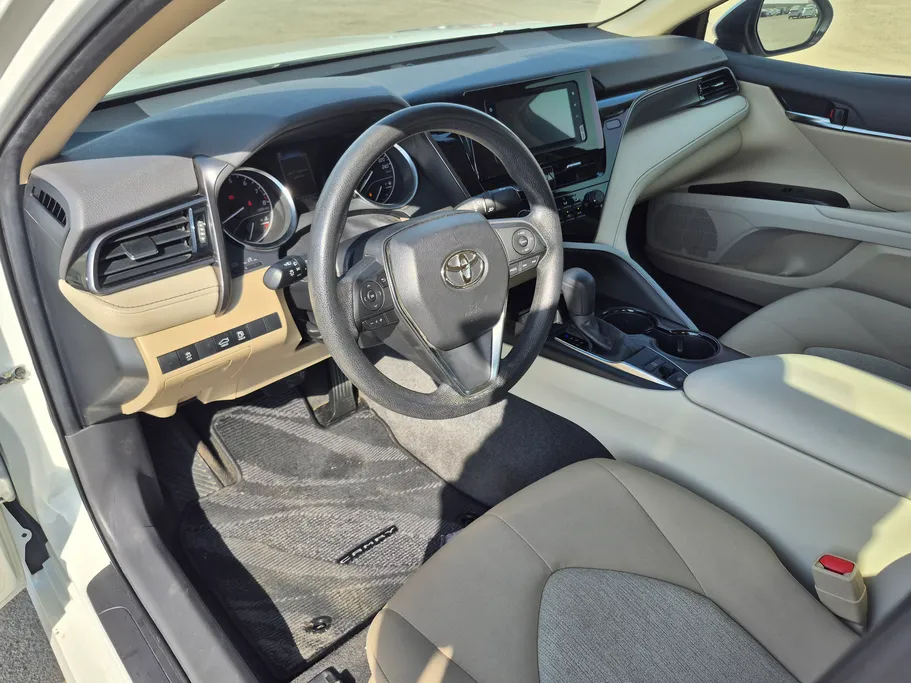 تويوتا كامري LE 2022 